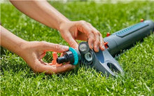 Load image into Gallery viewer, Oscillating Sprinkler AquaZoom L