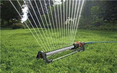 Oscillating Sprinkler Aqua L