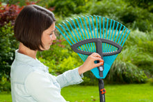 Load image into Gallery viewer, Combisystem Plastic Adjustable Rake
